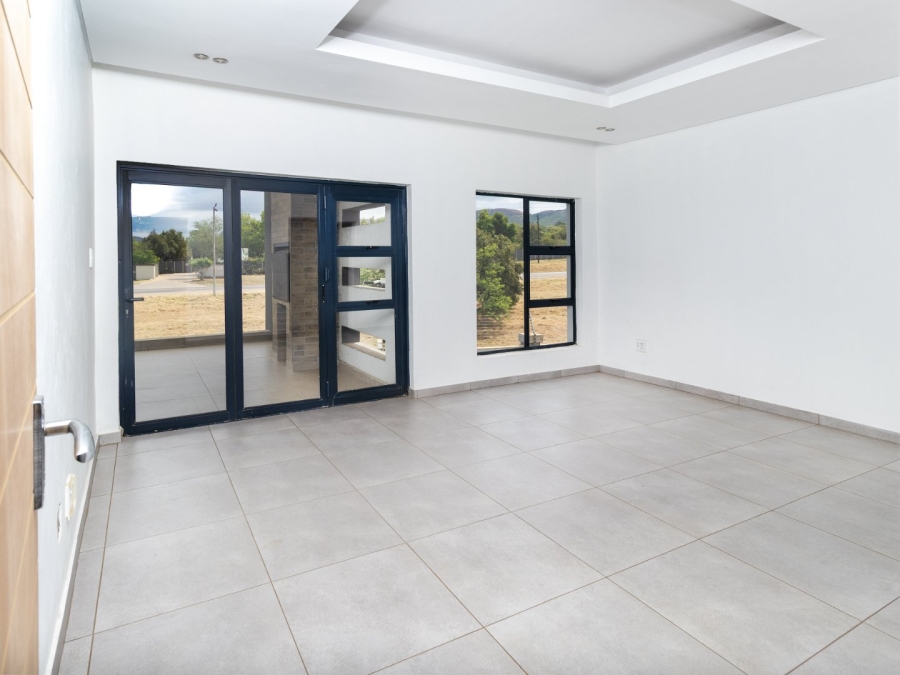 6 Bedroom Property for Sale in Gateway Manor North West